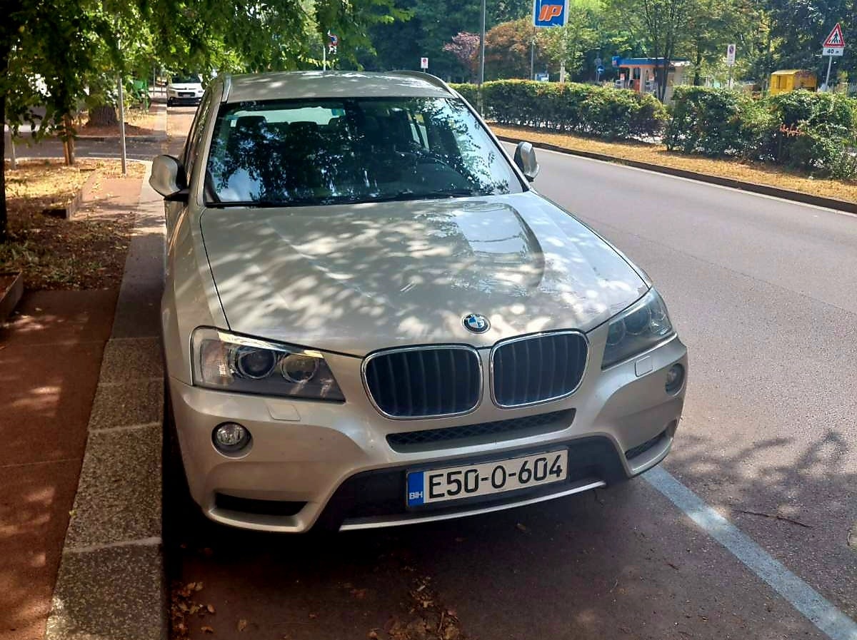 Bmw kradja trebinje.jpg (198 KB)