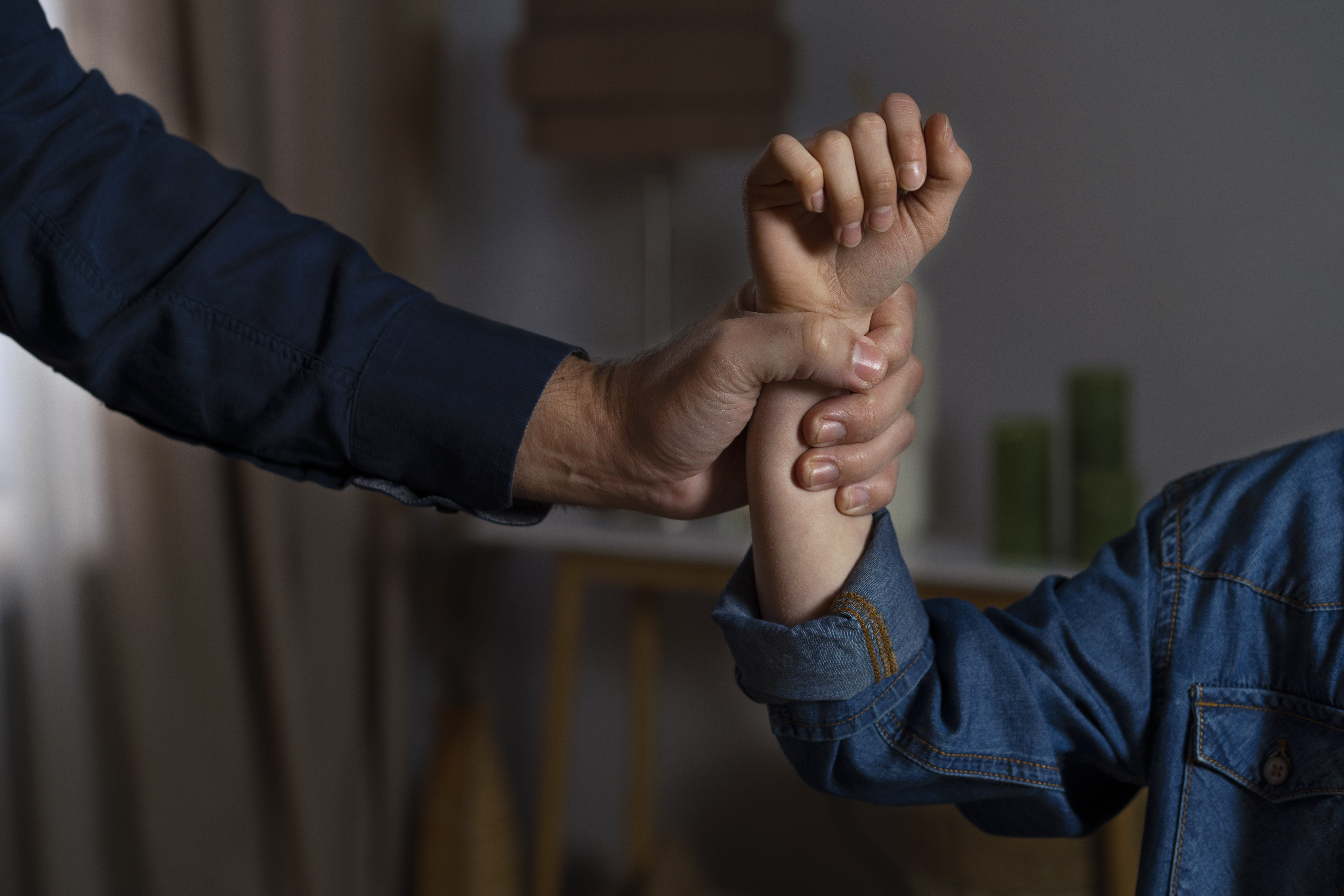 young-child-getting-physical-abuse-from-parent.jpg (7.80 MB)