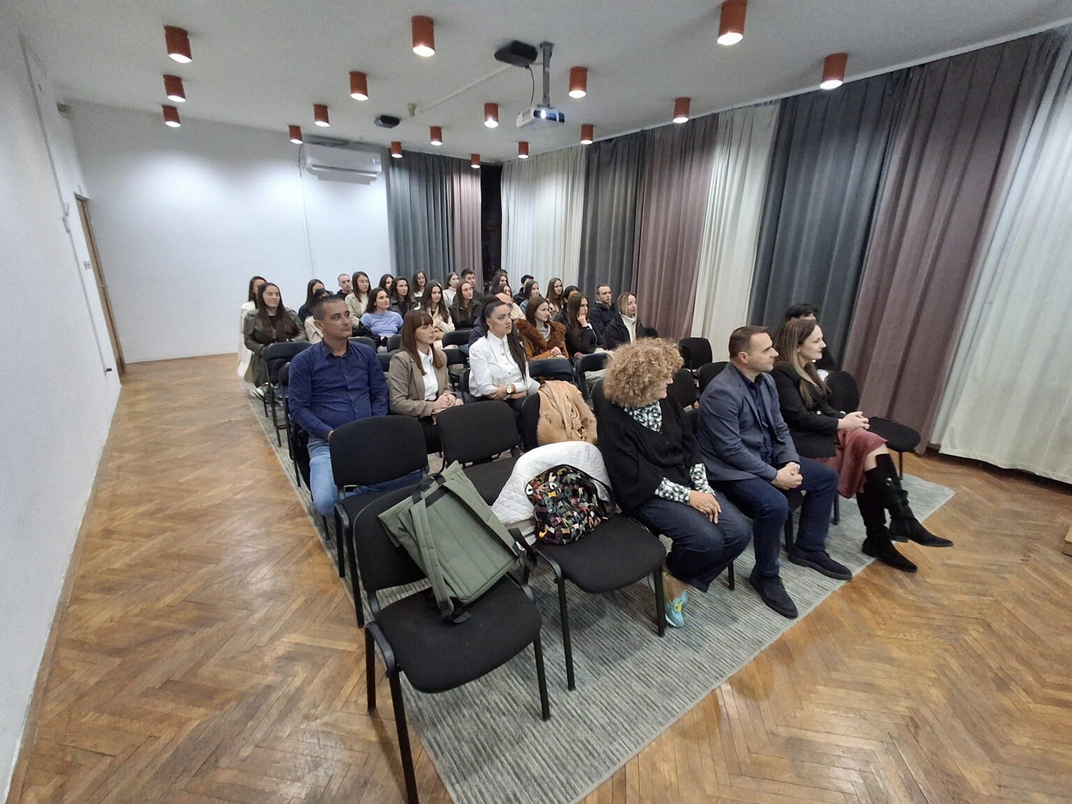 Медији-2025-10-30T232001.590-1536x1152.jpeg (278 KB)
