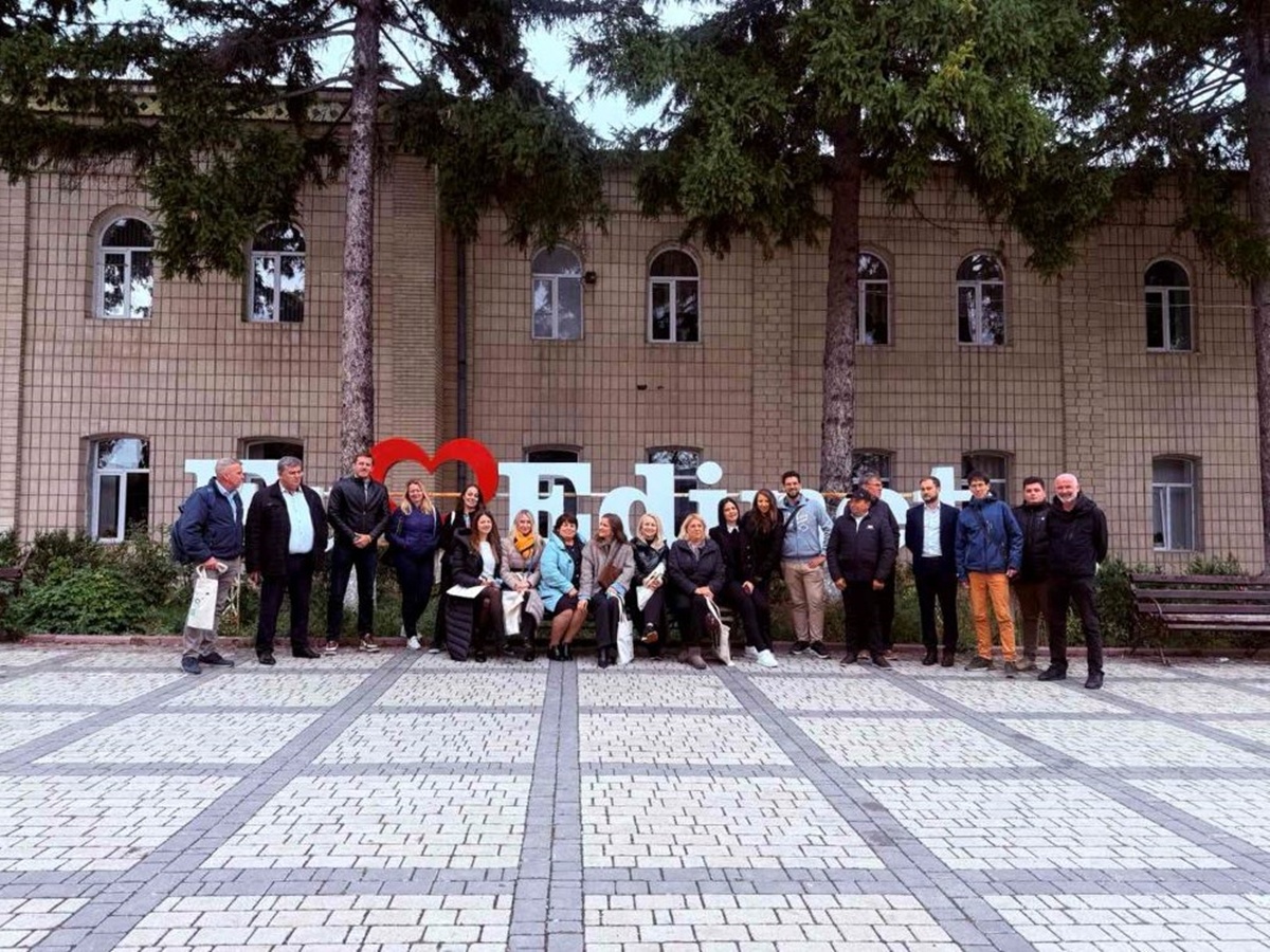 FOTOGRAFIJA.jpg (486 KB)