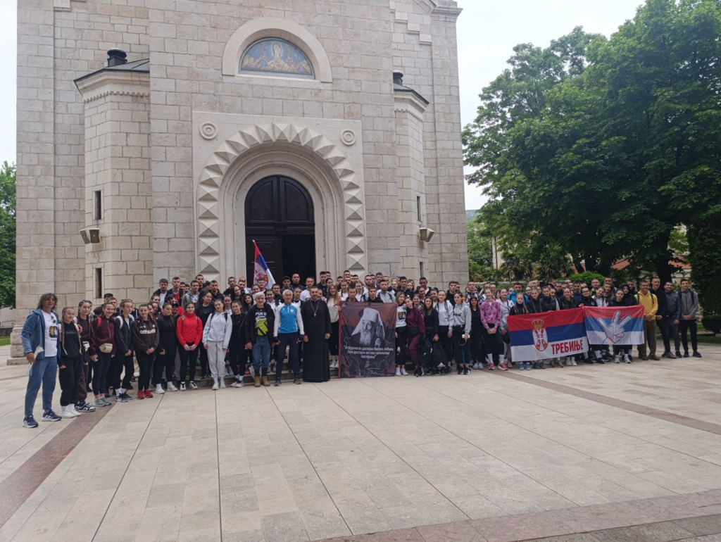 Hodocasnici ani jovan ducic3.jpg (263 KB)
