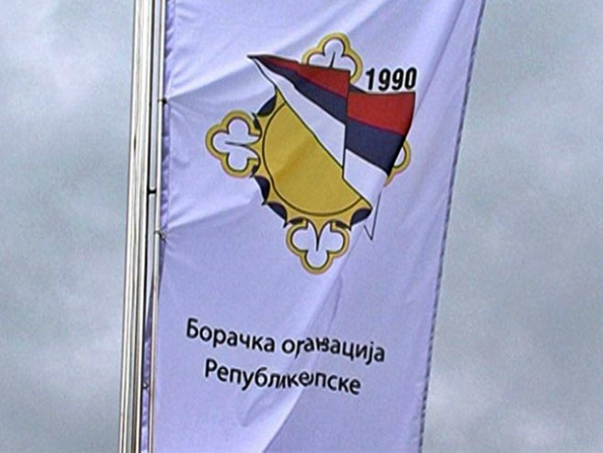 192790.jpg (215 KB)