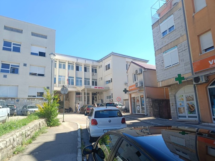 dom-zdravlja-trebinje2 (1).jpg (107 KB)