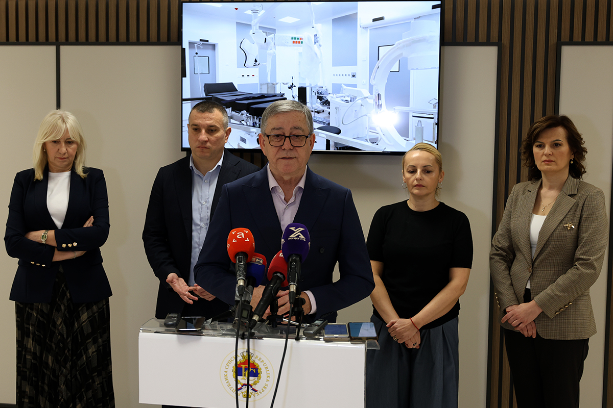 Bolnica PRESS 3.jpg (665 KB)