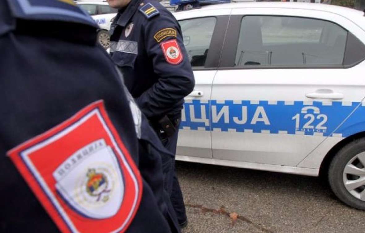POLICIJA-1.jpg (90 KB)