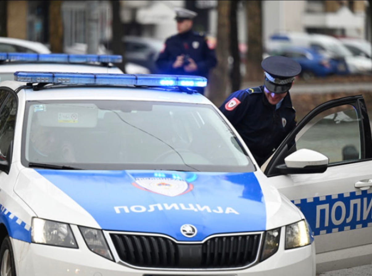 Policija 2.jpeg (112 KB)