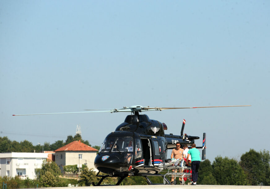 helikopterski-servis-rs-transport-pacijenata-02-scaled-872x610.jpg (79 KB)