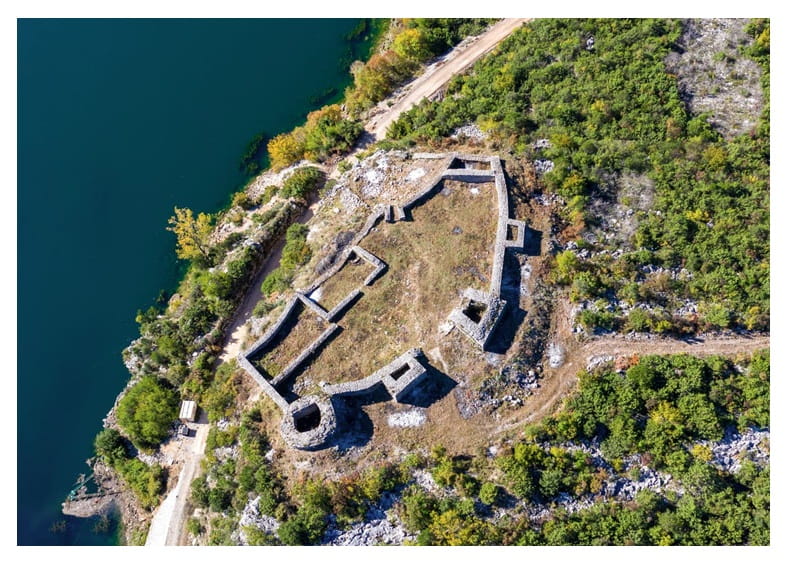 srednjovjekovni grad micevac trebinje+.jpg (126 KB)