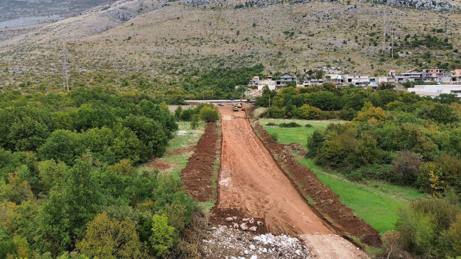 istocna-obilaznica-trebinje1.jpg (364 KB)