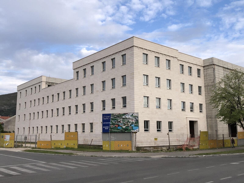 nova-gimnazija-tb.jpg (107 KB)