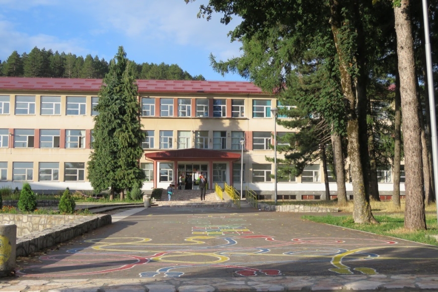 osnovna-skola-nevesinje.jpg (434 KB)