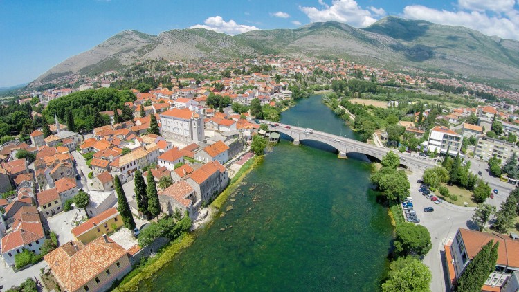 trebinje-iz-vazduha1 (1).jpg (134 KB)