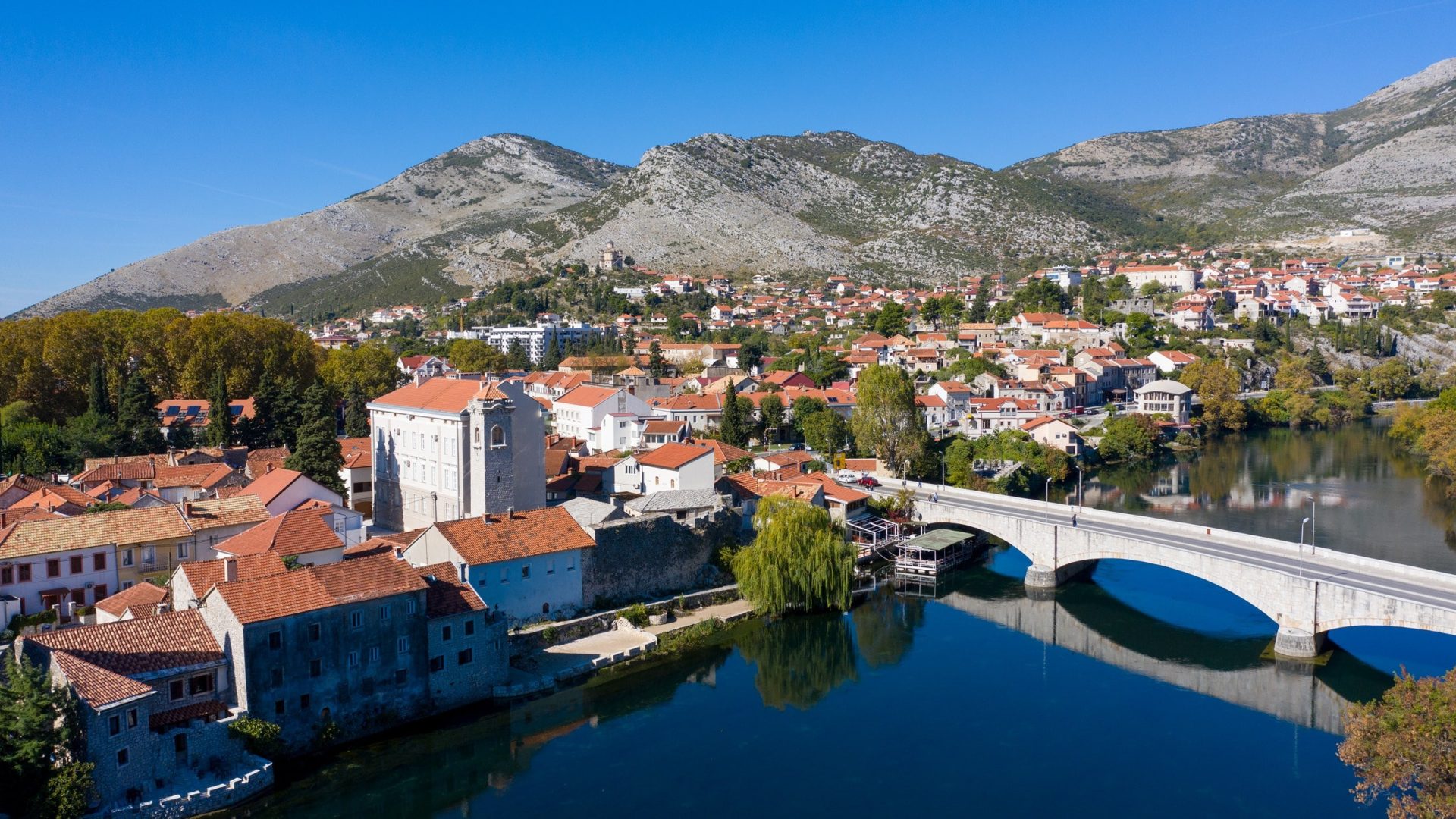 trebinje-grad-panorama-1-1920x1080.jpg (443 KB)